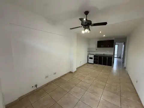 ROSALES 800, Piso pb