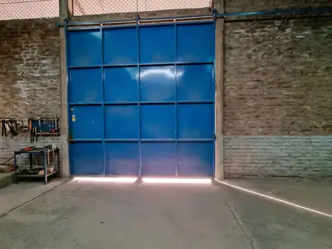 ALQUILER PREDIO INDUSTRIAL CON DOS GALPONES RN 40
