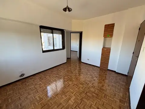 FELIPE VALLESE 1000, Piso 3