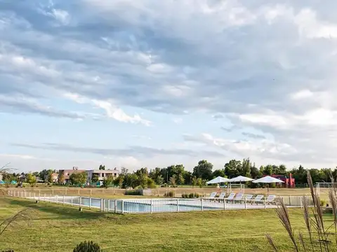 Terreno en Venta en Ayres Plaza, USD 190.000