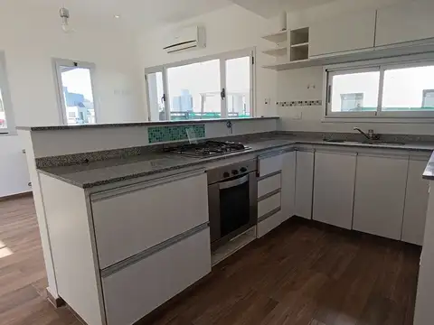 Casa  en Venta en Guillermo Enrique Hudson, Berazategui, G.B.A. Zona Sur