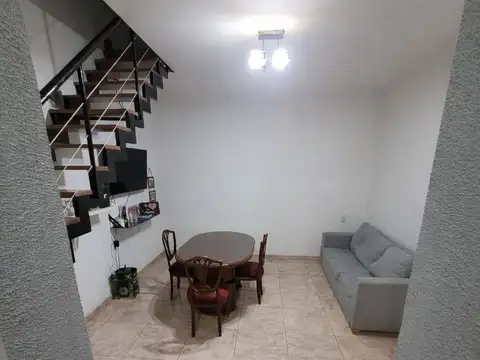 Depto Tipo Casa en Venta en Villa Lugano, USD 115.000