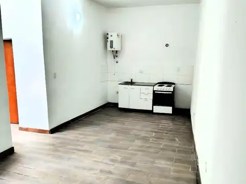 MONOAMBIENTE DIVISIBLE  UBICADO EN P.BAJA SIN EXPENSAS