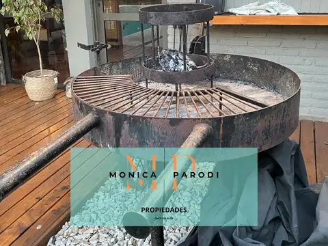 Casa 6 ambientes con 4 baños