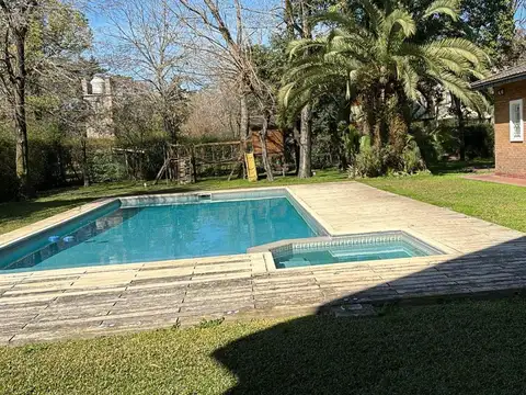 Casa en Venta en Ituzaingo, USD 690.000