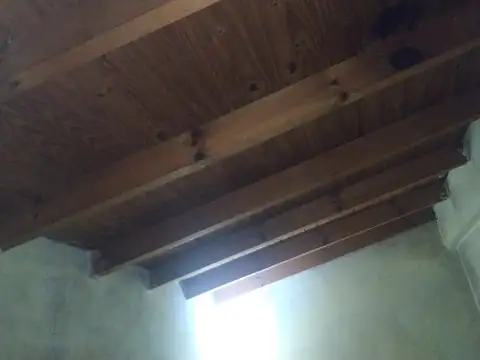 Casa 2 ambientes con 1 baño