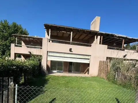 Casa en Venta en El Nacional Club De Campo, USD 95.000