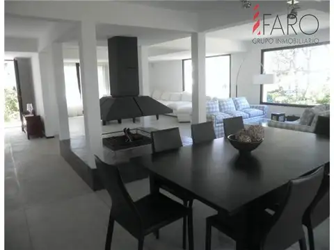 Casa en Alquiler de 5 dormitorios