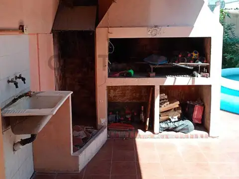 Alquiler Casa 3 Dormitorios Cochera José L. Suarez