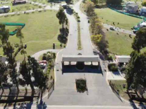 LOTE EN B° SANTO TOMAS