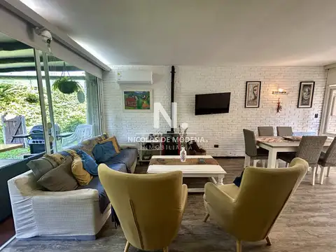 VENTA DE CASA DE 2 DORMITORIOS Y 2 BAÑOS, PLAYA BRAVA, SAN RAFAEL PUNTA DEL ESTE 