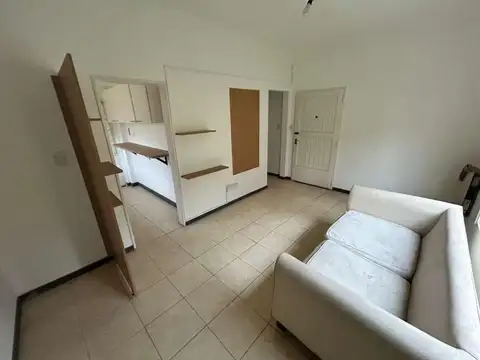 Depto Tipo Casa en Alquiler de 2 dormitorios