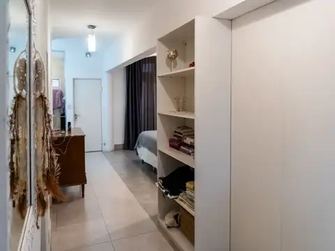 Casa 8 ambientes con 3 baños