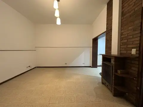 Depto Tipo Casa en Venta en Bernal, USD 68.000