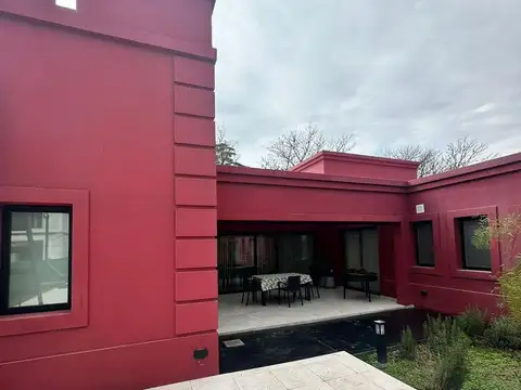 VENTA DE CASA A ESTRENAR EN LA FORESTA