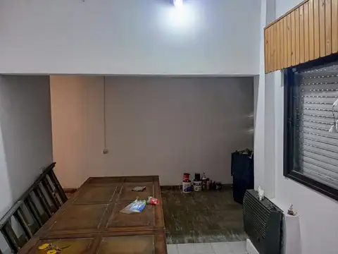 "CASA EN LIBERTAD SOBRE CALLE ALMAGRO"