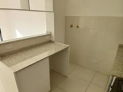 Departamento Dos Ambientes - Castelar Sur
