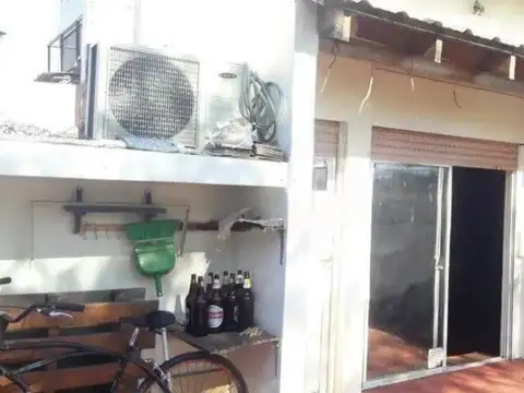 Depto Tipo Casa en Venta de 5 ambientes