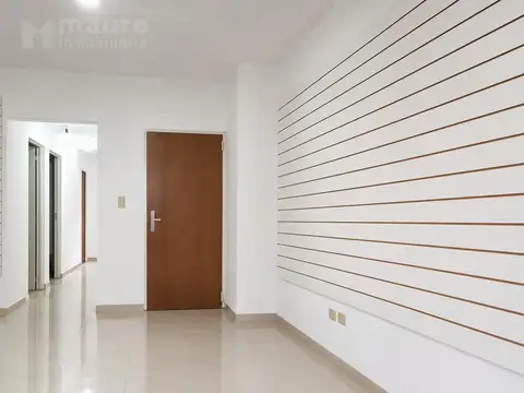 Oficina 2 ambientes con 1 baño