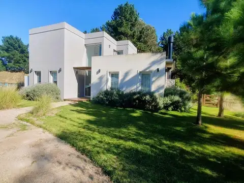 Casa en venta - 3 Dormitorios 4 Baños - Senderos III