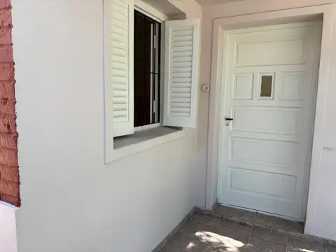 Se VENDE casa en Reconquista.