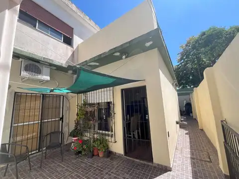 PH 4 AMB TERRAZA 2 PATIOS WILDE CENTRO SIN EXPAS