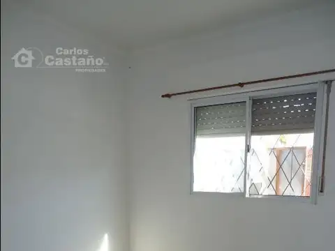 Depto Tipo Casa en Alquiler de 1 dormitorio