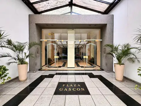 Departamento en venta de 3 ambientes con cochera en Almagro, pileta.