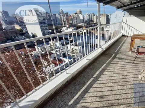 Hermoso Monoambiente Divisible con Gran Balcón Terraza al Frente en Venta en Almagro 