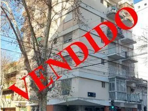 Hermoso Monoambiente Divisible con Gran Balcón Terraza al Frente en Venta en Almagro 