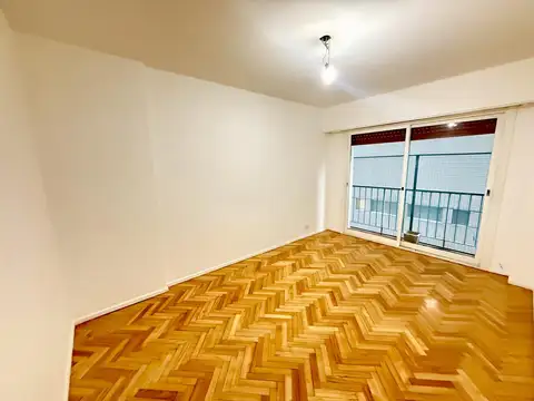 Venta Departamento 3 ambientes en Las Cañitas.