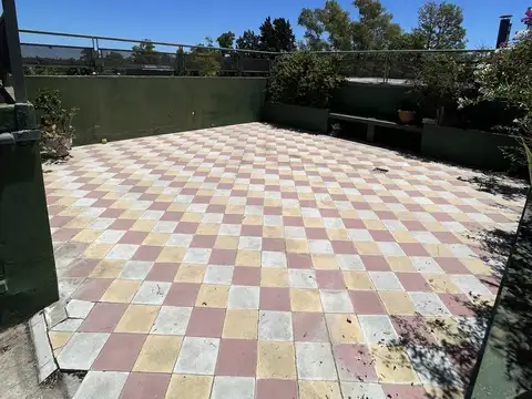 Departamento en Alquiler con 1 cocheras