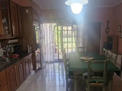 Casa 5 ambientes con 5 baños