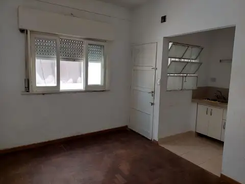 Depto Tipo Casa en Venta en Jose Leon Suarez, USD 300.000