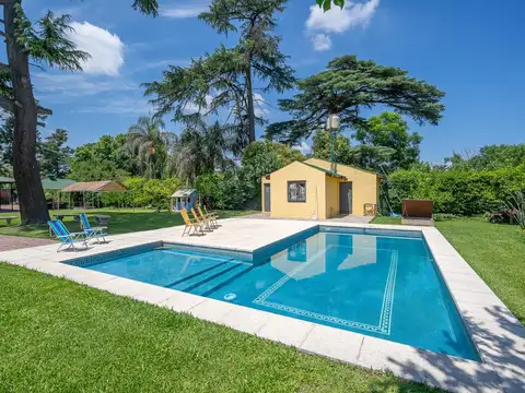 Venta Casa/Quinta Colonial Moreno - 4 ambientes