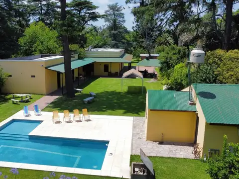 Venta Quinta Colonial Moreno -300 metros autopista