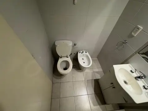 Departamento en Alquiler con 40 cocheras