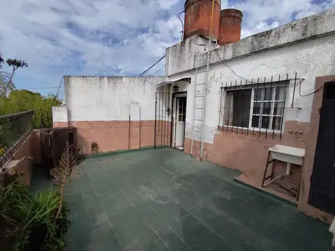 Depto Tipo Casa 4 ambientes con 1 baño