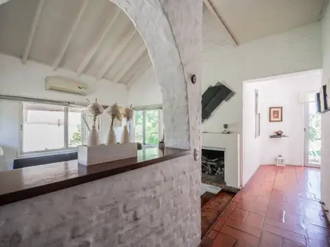 Casa 6 ambientes con 3 baños