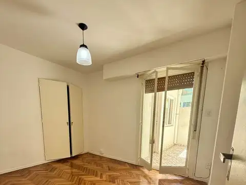 Avenida Hipólito Yrigoyen 500