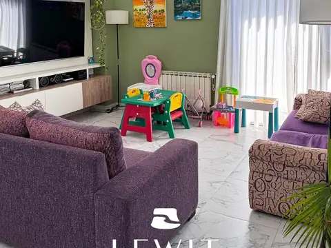 Casa en Venta en Neuquen, USD 390.000