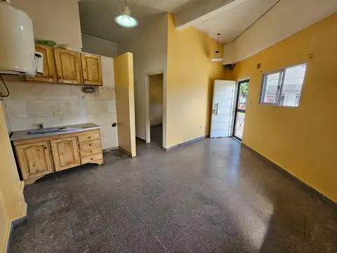 Departamento en Alquiler en Llavallol, $ 300.000
