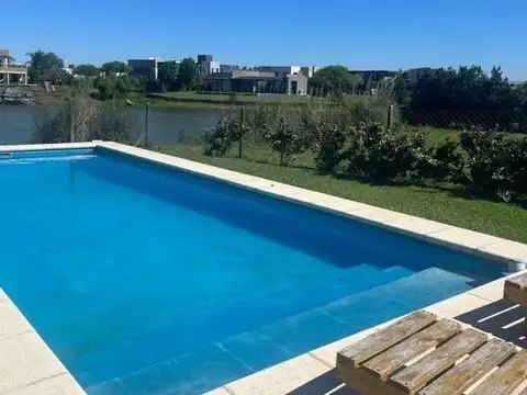 Casa en Venta en El Canton, USD 314.900