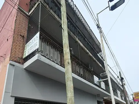 Departamento en Venta en Luis Guillon, USD 130.000
