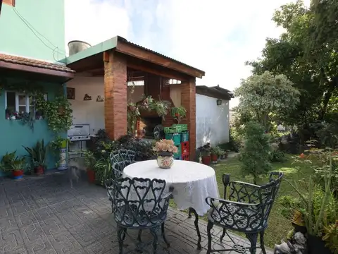 NUEVO VALOR CASA 6 AMB C/ DPTO FONDO APTO CREDITO