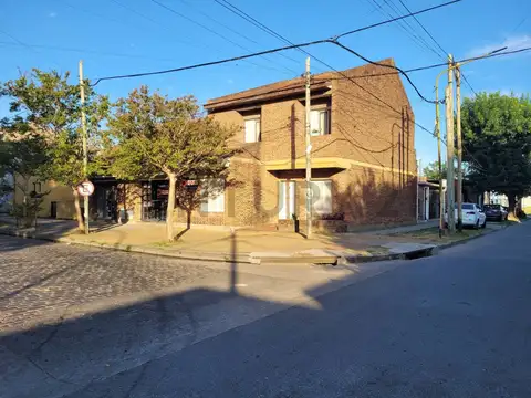 6 y 166 4400, Piso 0