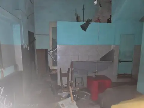 Diego Armando Maradona al 3700 , Piso 0