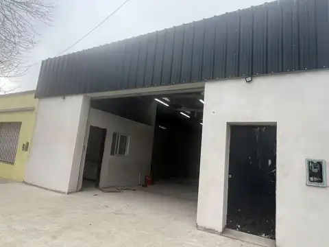 Galpón En Excelente Ubicacion En Alquiler, General Las Heras
