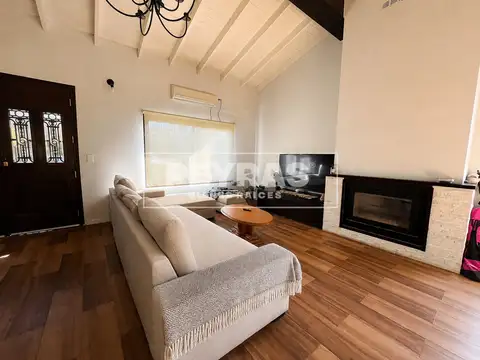 La Martona – Casa 5 ambientes, 4 dormitorios. Financiación. Pileta. Parrilla
