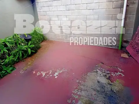 PH INTERNO DE 2 AMBIENTES CON PATIO PROPIO